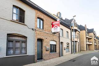 [[ DIT PAND NEEMT DEEL AAN DE ERA OPEN HUIZEN DAG OP 6/12 VAN 11:00 TOT 12:00 ]]Ben je op zoek naar een instapklare woning met 2 (mogelijks 3)...