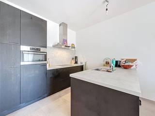Ce lumineux appartement d'une chambre à louer est situé dans la Generaal Lemanstraat (Residentie Grand Yard) à Anvers. De plus, l'accessibilité...