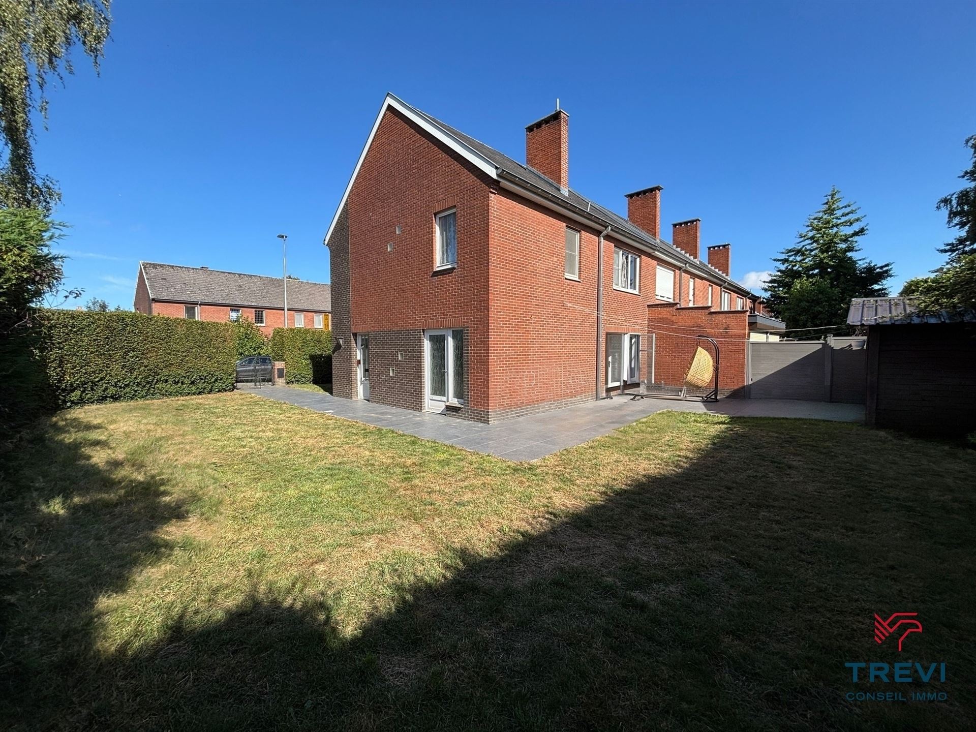 SOUS OPTION Belle maison 3 façades avec beau jardin - photo 2