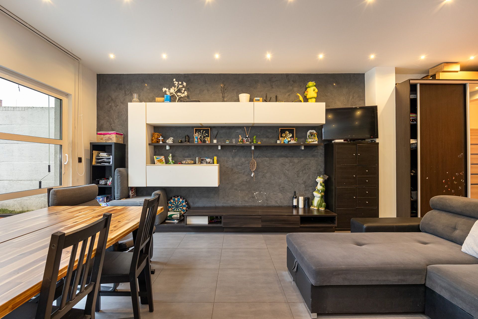 Instapklare gezinswoning met tuin in doodlopende straat! - foto 4