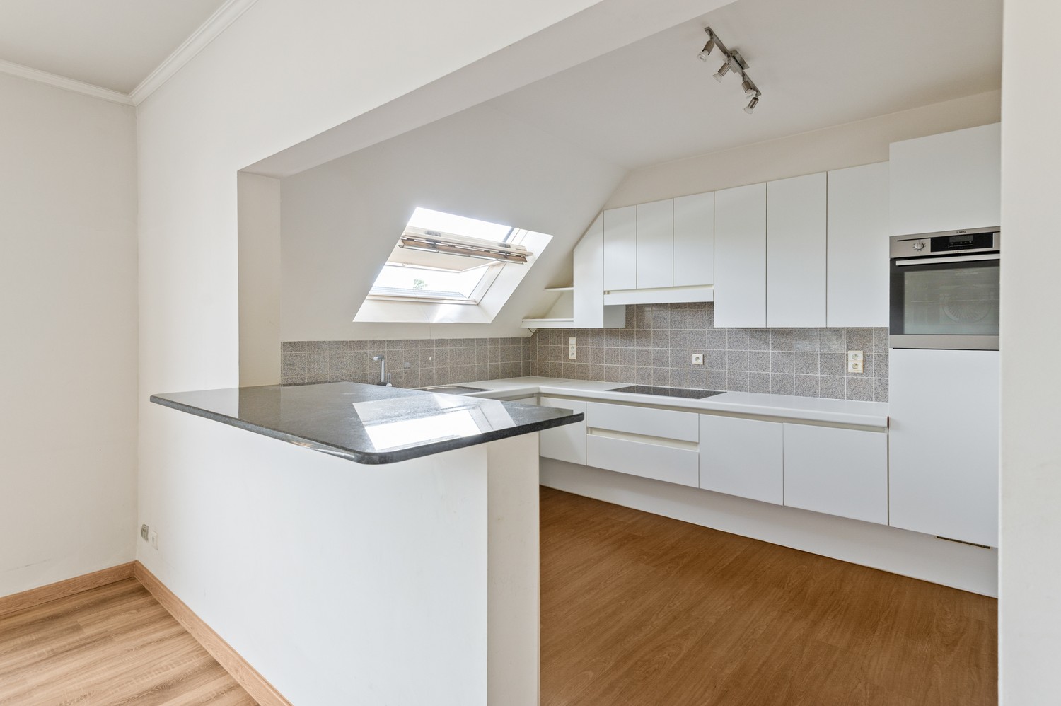 Riant duplex-appartement met 3 ruime slaapkamers en zolder te Schilde! - foto 5