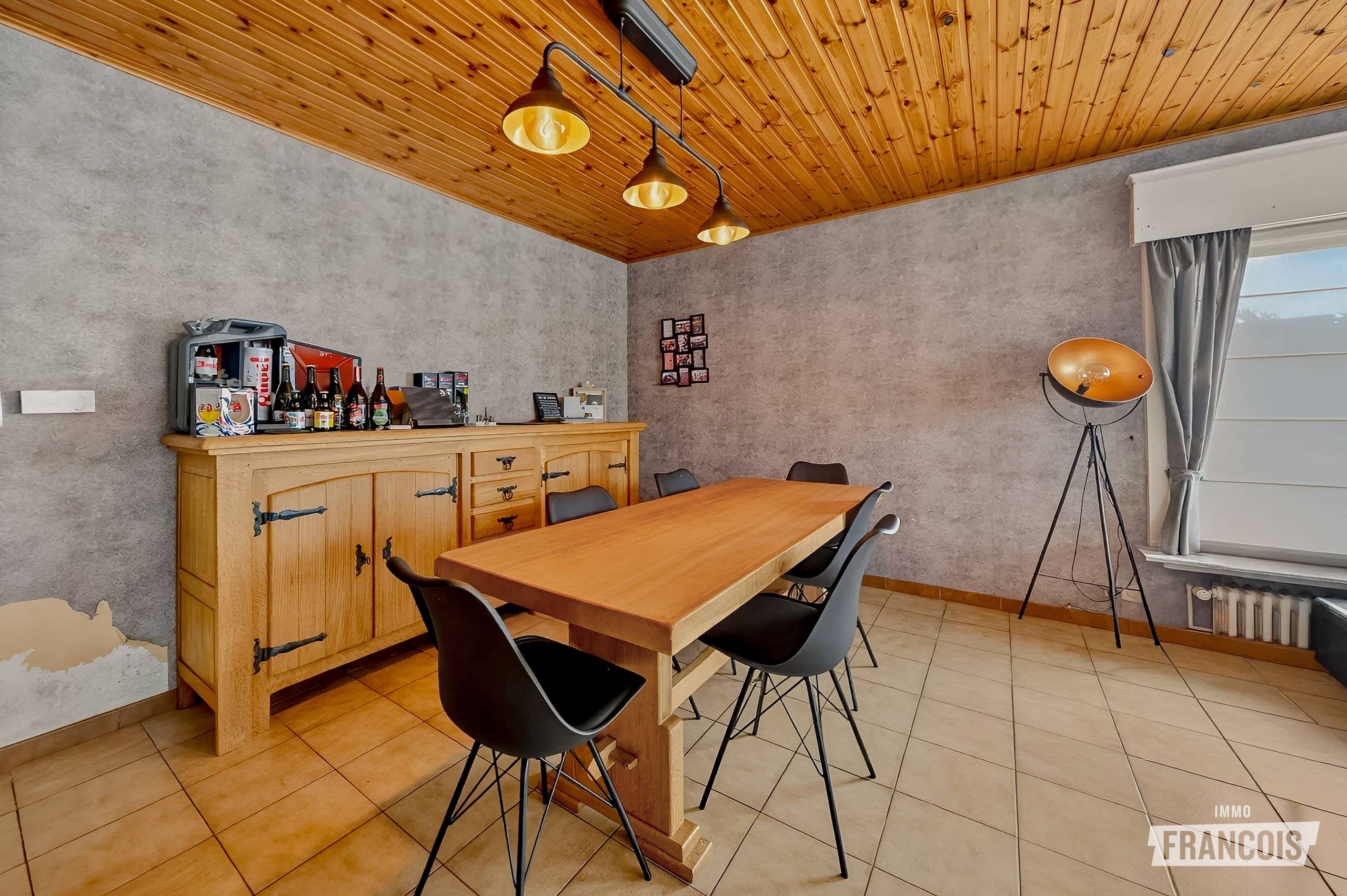 Rustig gelegen vrijstaande bungalow met ruime tuin in Houthulst te koop! - foto 5