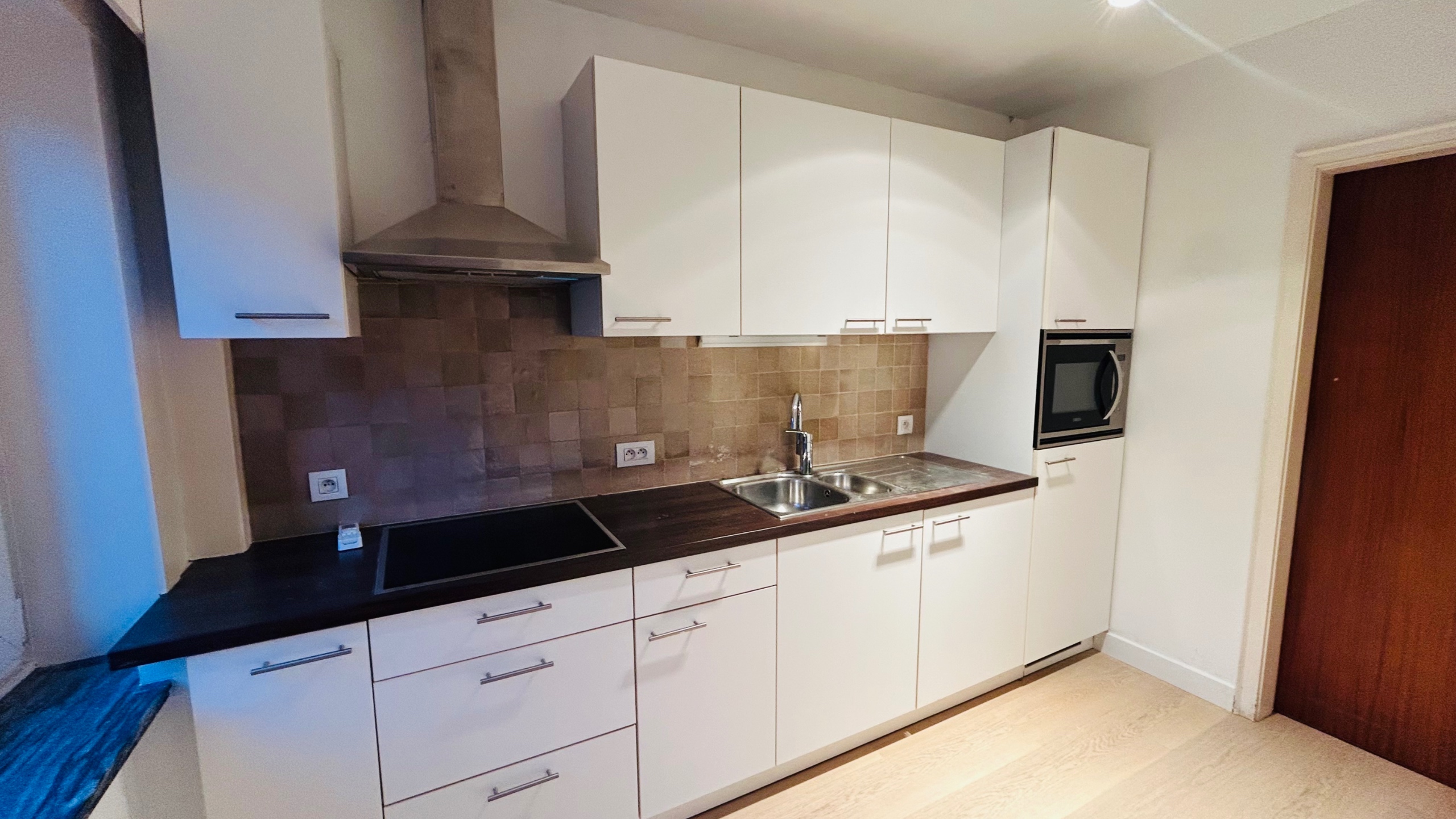 Ruim appartement met 2 slaapkamers op een centrale ligging te Gent - foto 3
