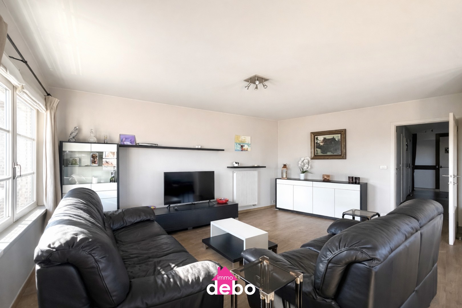 Ruim lichtrijk appartement met overdekte staanplaats, met meerdere terrassen, open keuken, slaapkamers, zolder, badkamer - foto 4
