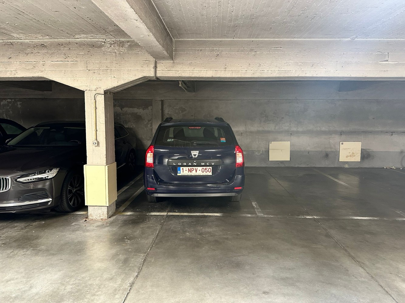 Autostaanplaats op de Italiëlei te koop! - foto 1