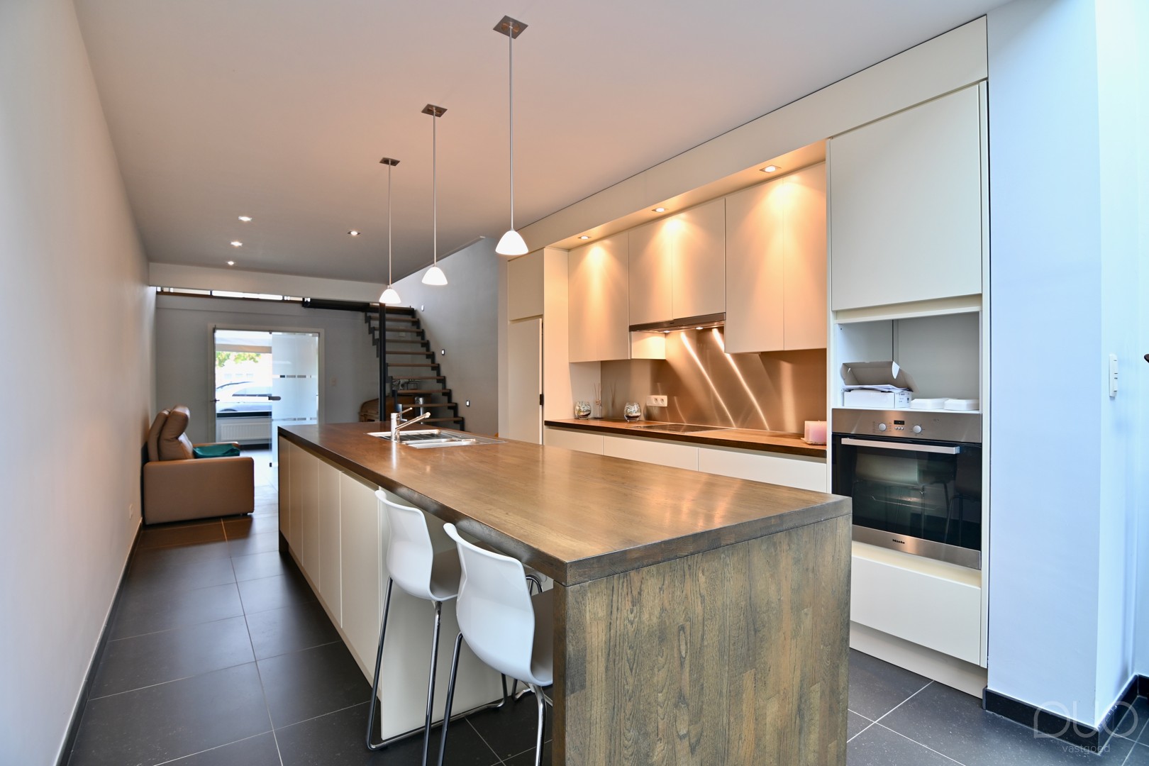 Moderne instapklare woning met twee slaapkamers, aparte werkruimte en tuintje in hartje Zoutleeuw - foto 5