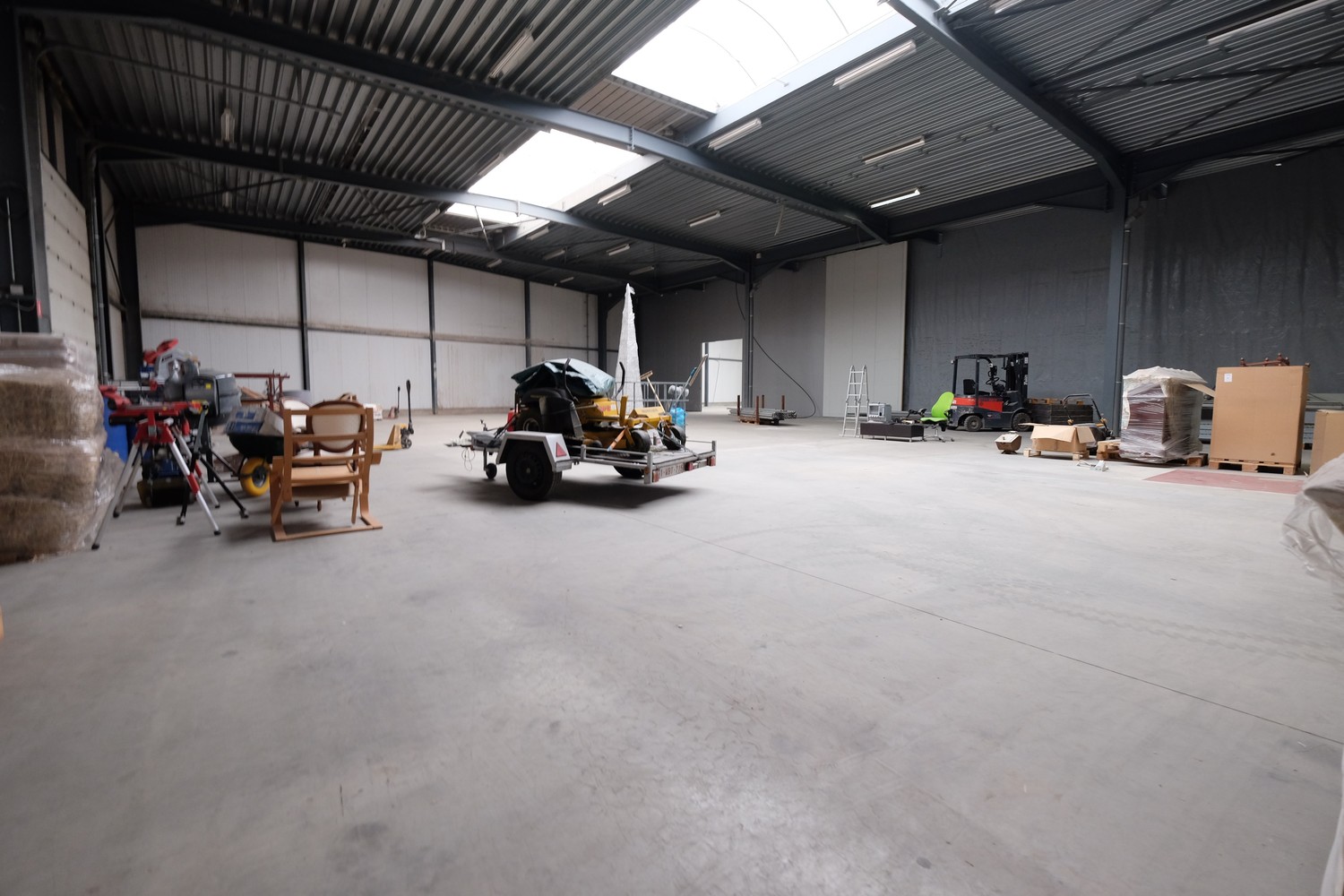 Commercial à louer à Saint-Trond - photo 5