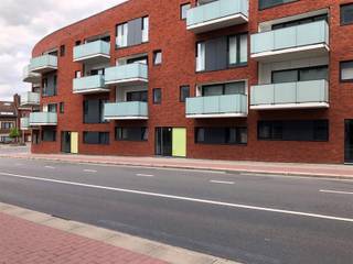 Ondergrondse autostaanplaats in Residentie Belle-Vue, vlak achter het station. Ideaal voor bewoner van Residentie, of om auto vlak aan station...