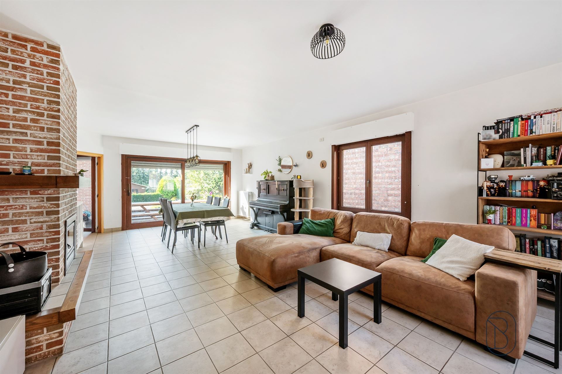 Instapklare woning met grote aangename tuin. - foto 5