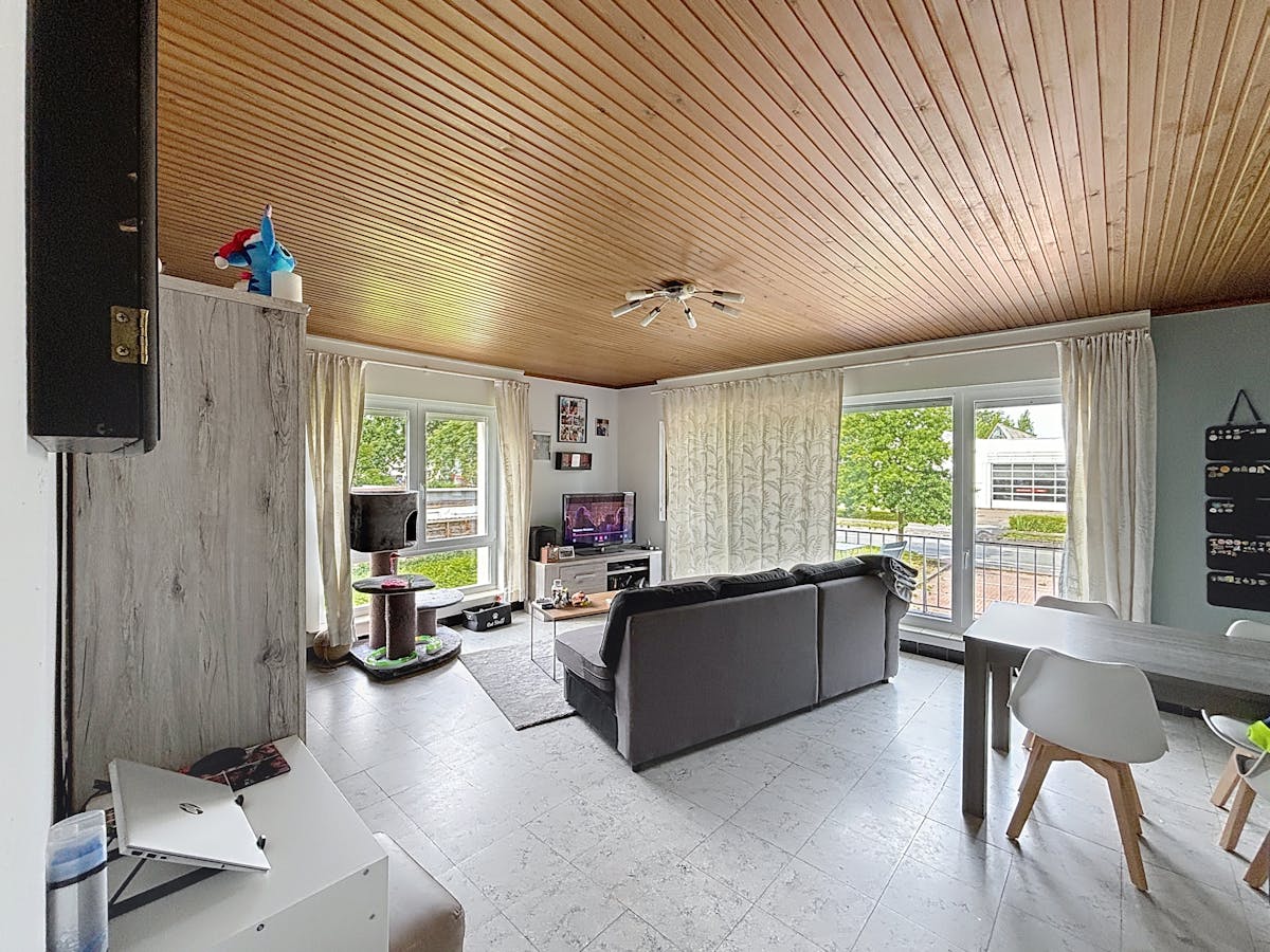 Appartement te koop met 2 slaapkamers en garage te St-Michiels - foto 1