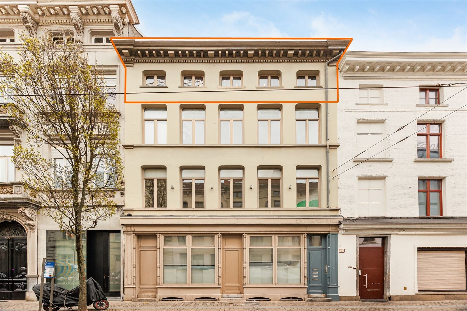 INSTAPKLAAR DUPLEX APPARTEMENT IN CENTRUM ANTWERPEN (2000) - foto 2