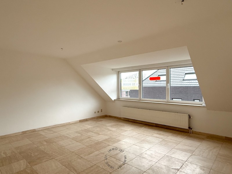 Dakappartement te huur in hartje Beveren - foto 3