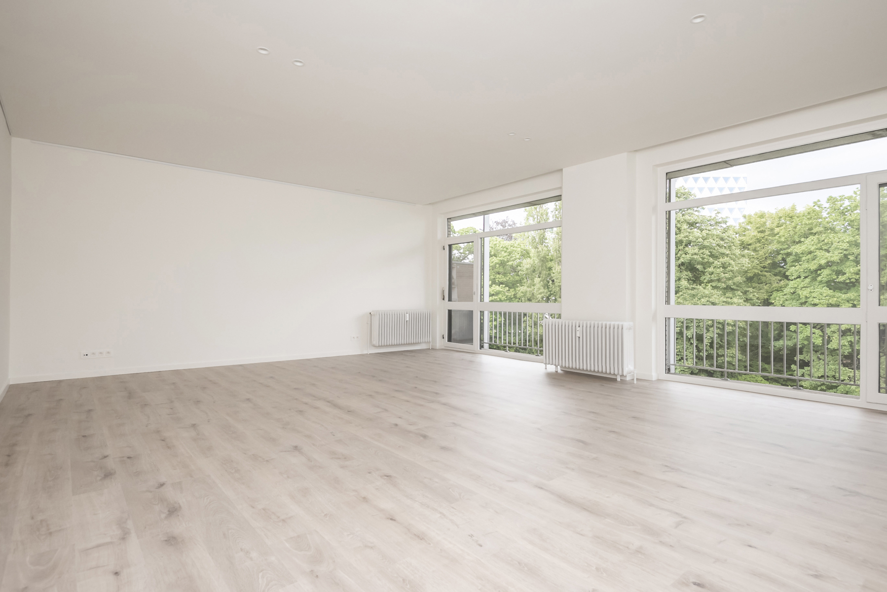 Totaal gerenoveerd appartement met ruim terras op toplocatie - foto 2