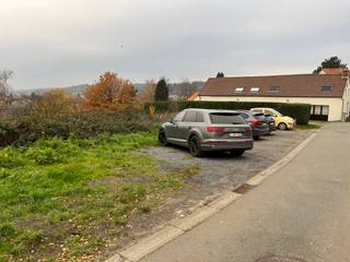 Découvrez l'emplacement parfait pour votre maison de rêve à Braine-le-Château ! Ce terrain à bâtir, situé dans un environnement verdoyant et...