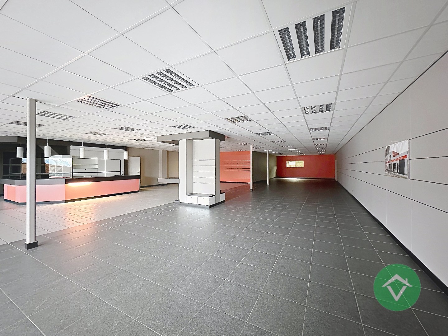 Commercial à louer à Gistel - photo 2