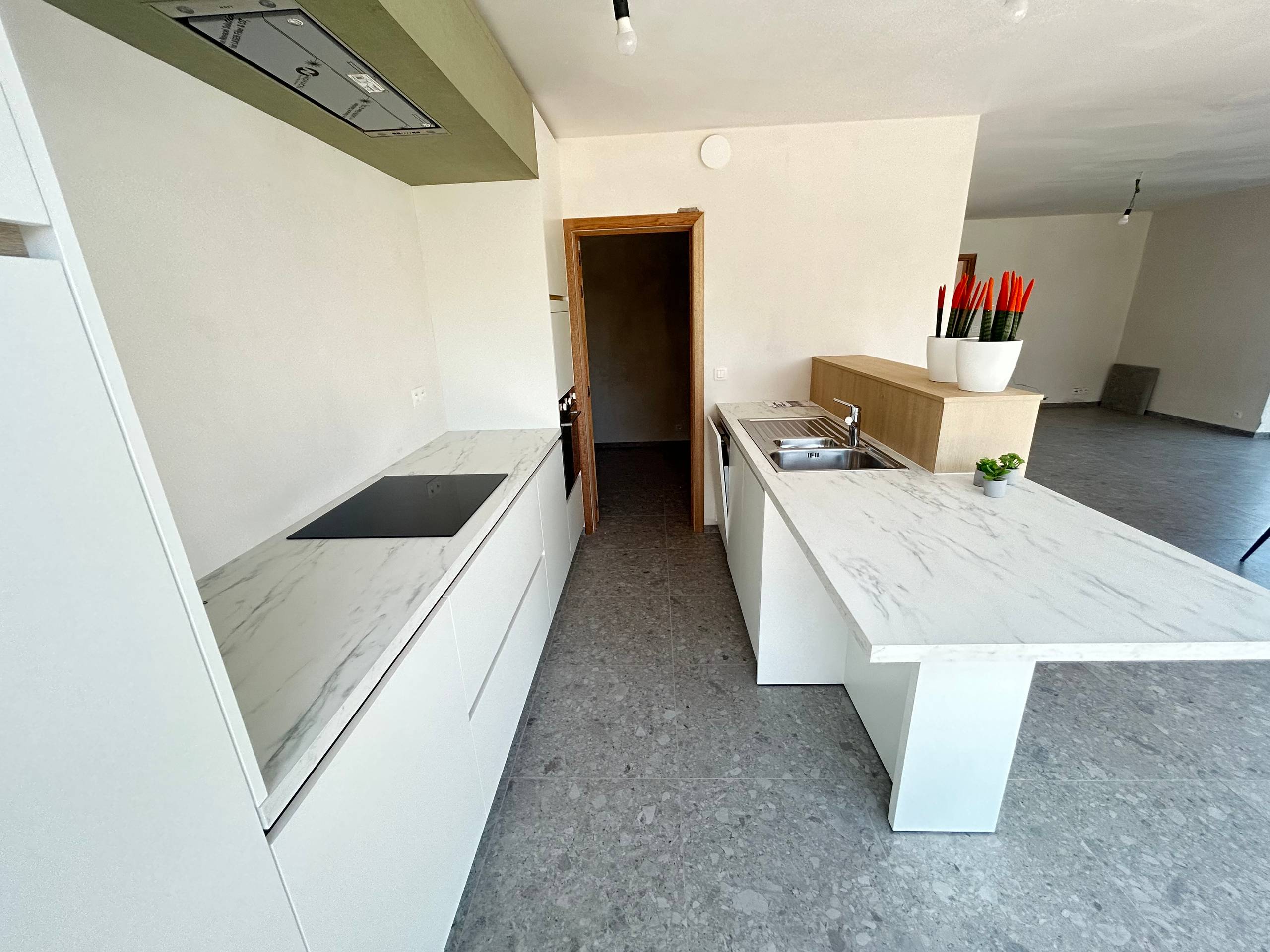instapklare woning met 4 slaapkamers + moglijkheid carport. - foto 5