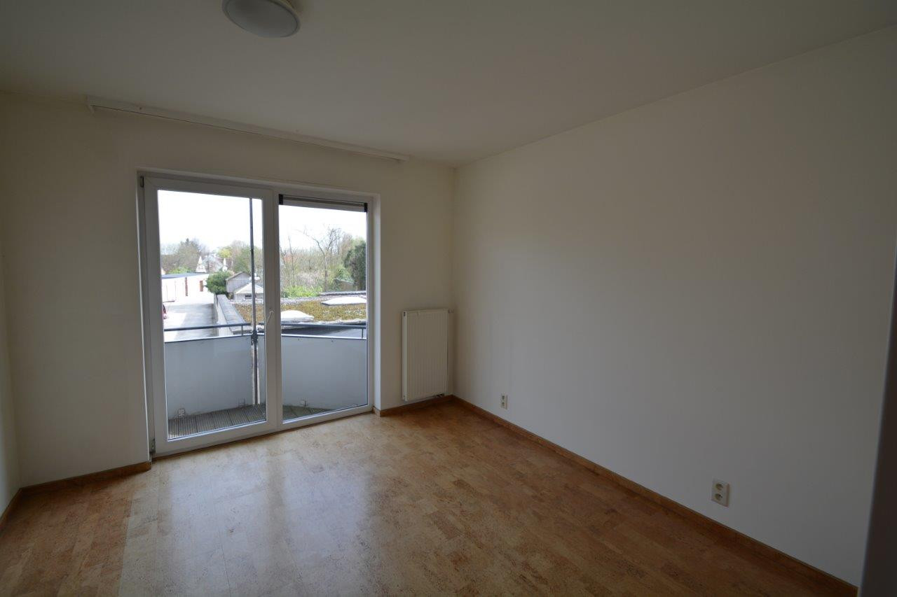 APPARTEMENT MET 2 SLK, TERRAS EN  GARAGEBOX! - foto 5