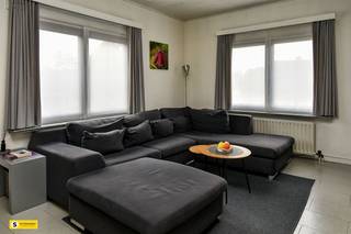 TE KOOP : Welkom in dit prachtige woonhuis in Turnhout, een uitstekende kans voor gezinnen die op zoek zijn naar ruimte, comfort en een fijne...