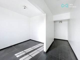 Cette maison est située dans un quartier agréable de Wemmel et a été entièrement rénovée dans un très beau style.La maison se compose d'un hall...