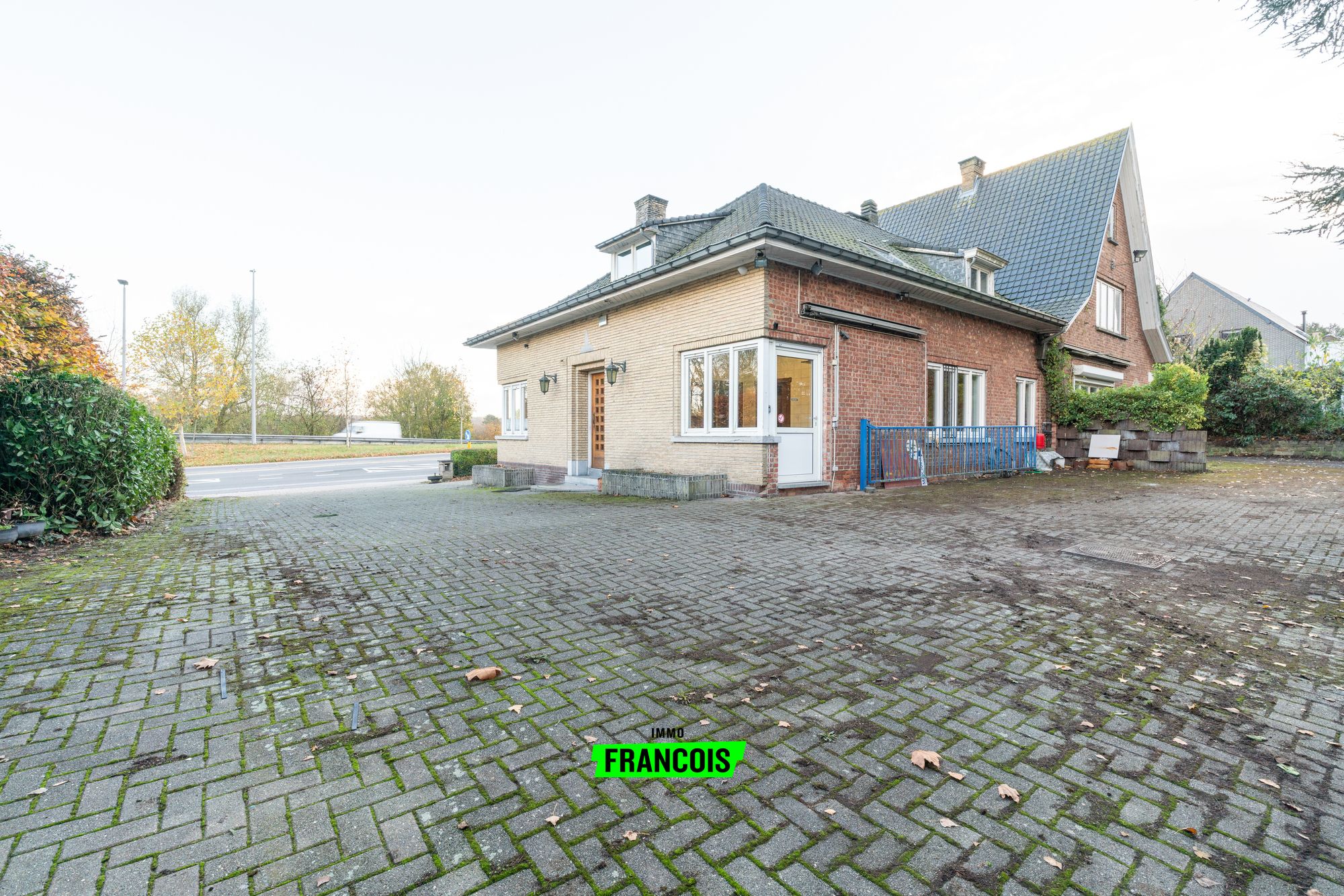 Ruime woning met loods en grote tuin in Halle - foto 3