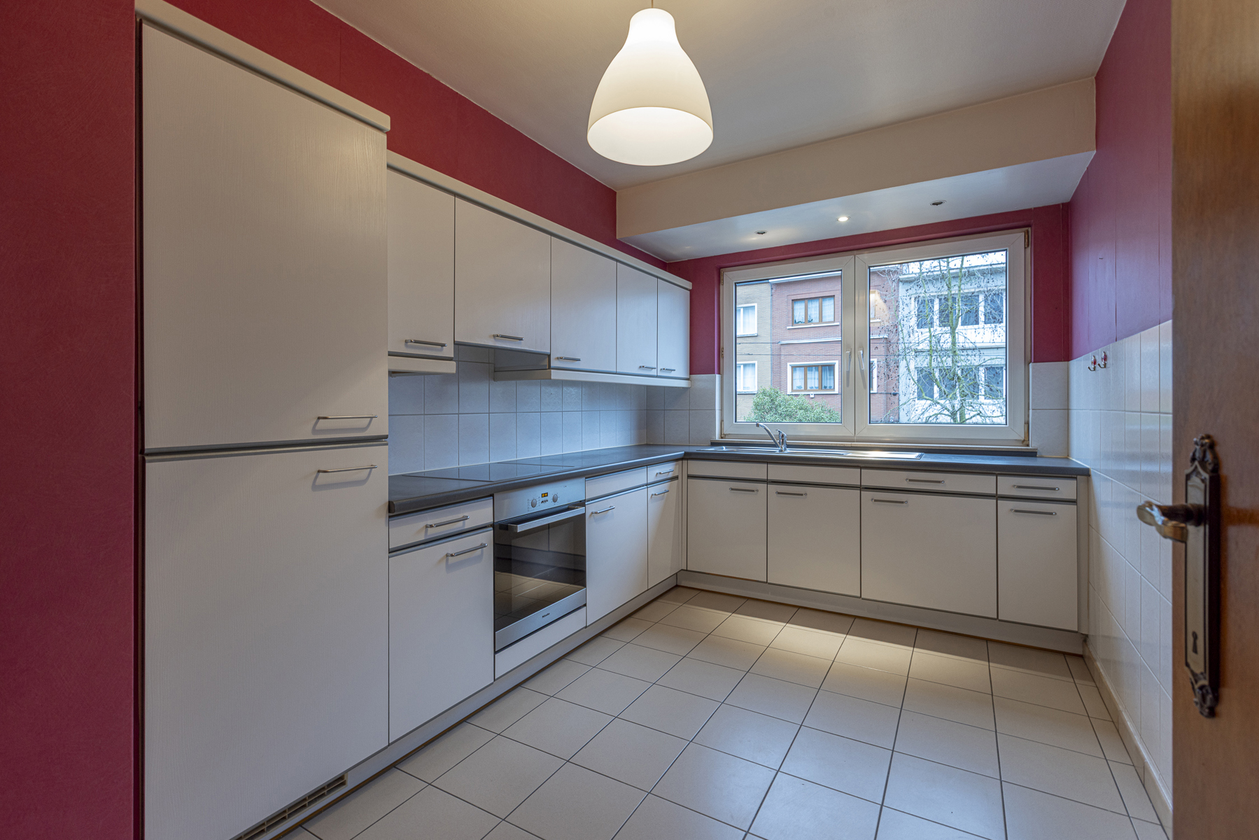 Ruim appartement met 3 slaapkamers en garagebox - foto 4