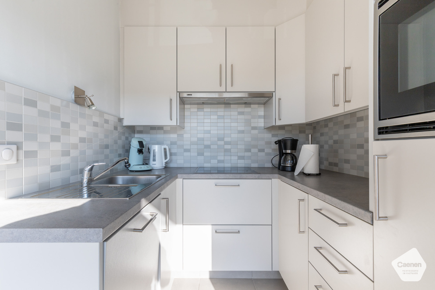 Instapklaar twee slaapkamerappartement met lateraal zeezicht - foto 4