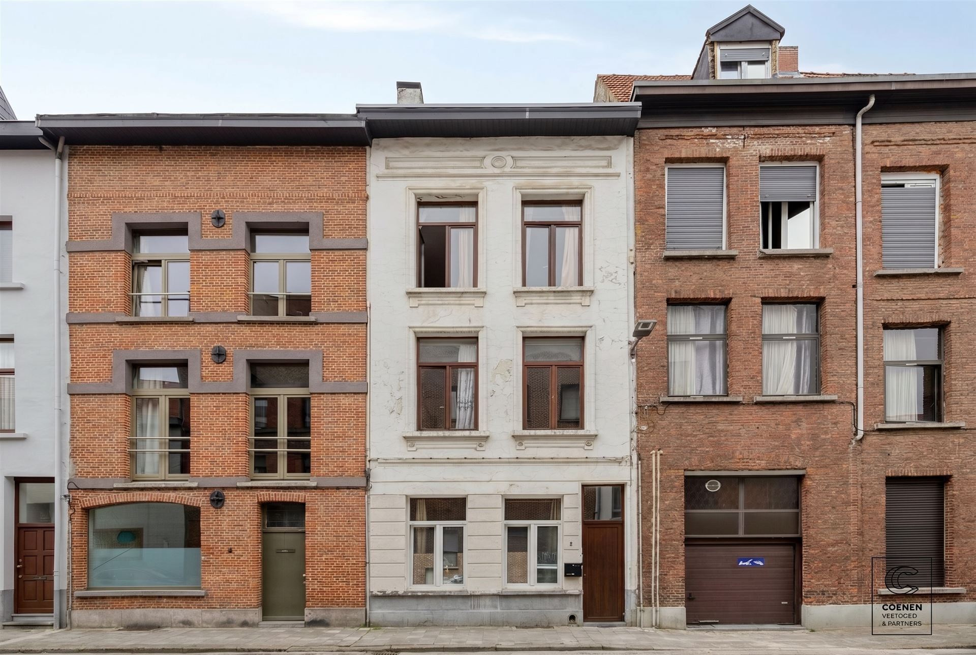 House - photo 1