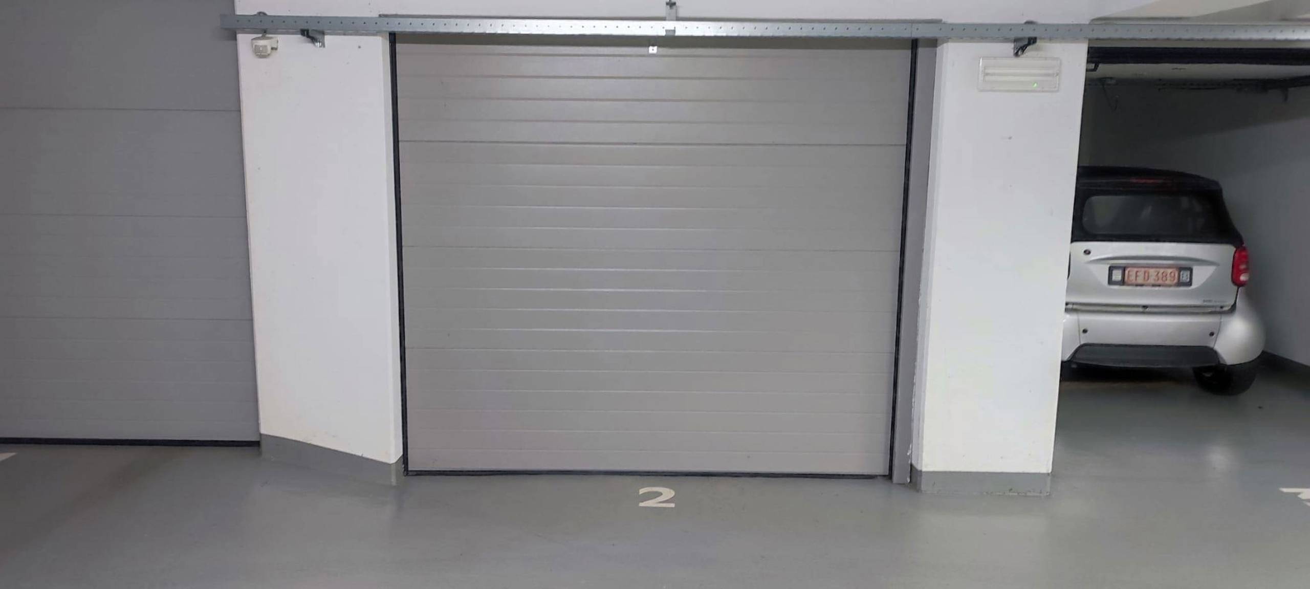 Garage te koop Centrum De Panne.  - foto 1