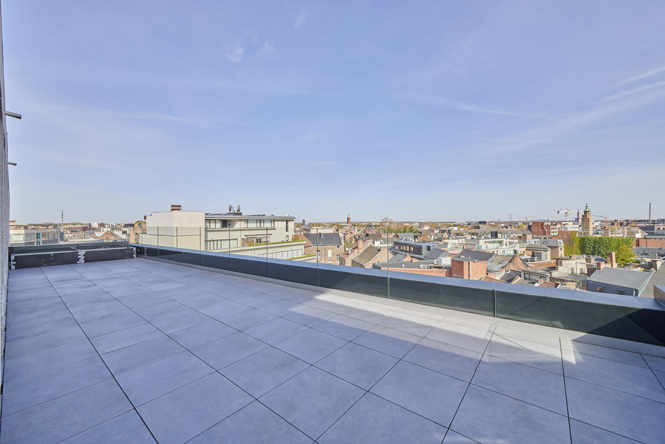 UNIEK APPARTEMENT MET RIANT TERRAS + WIJDS STADSZICHT - foto 4