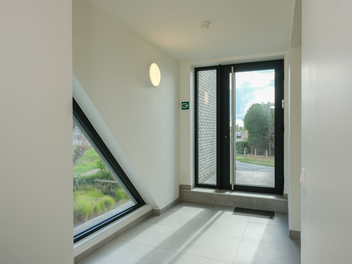 Uitstekend gelegen kantoren (85 m²-778 m²) te huur in Eeklo - foto 4