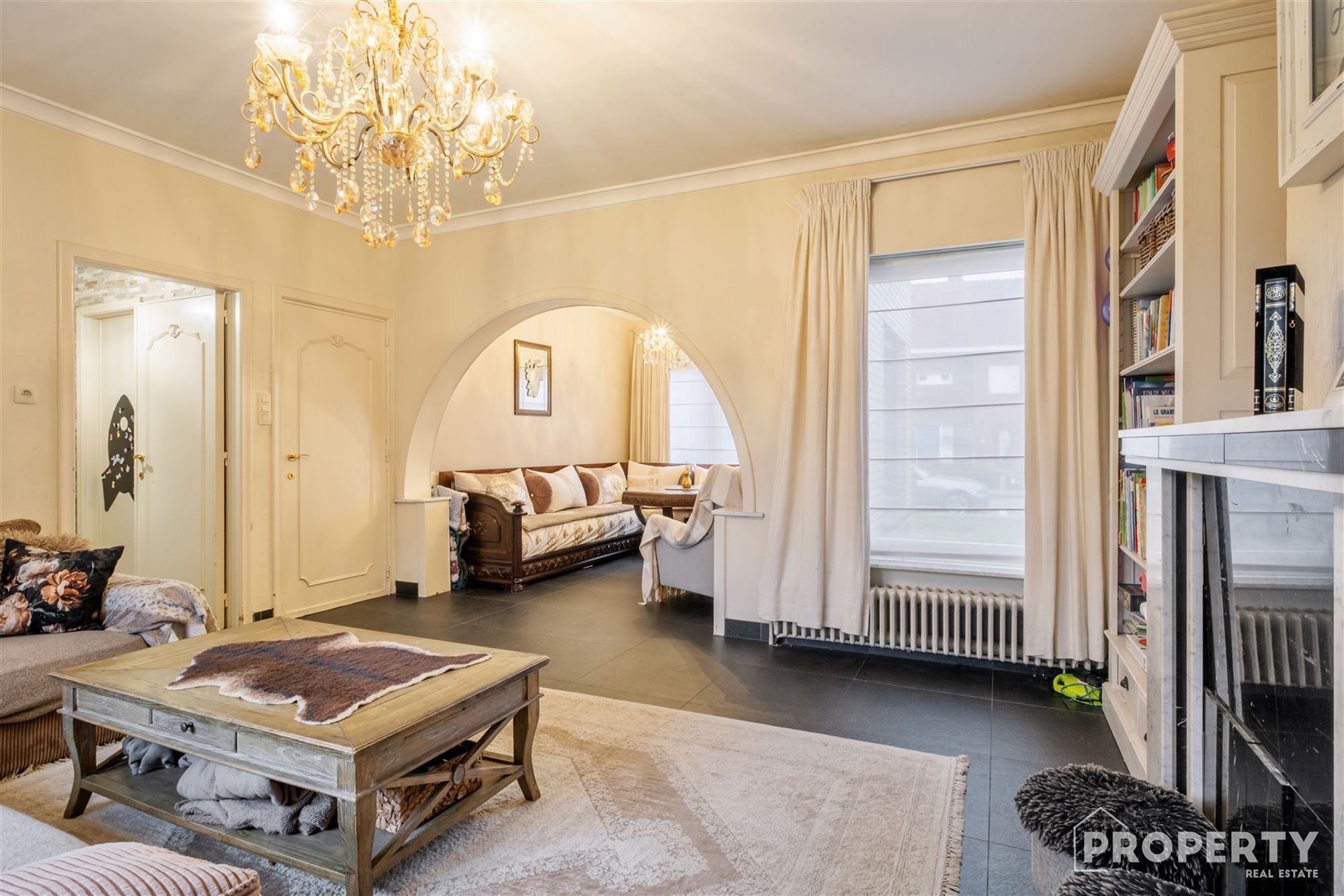 Ruime gezinswoning met 4 slaapkamers &amp; veel potentieel! - foto 3