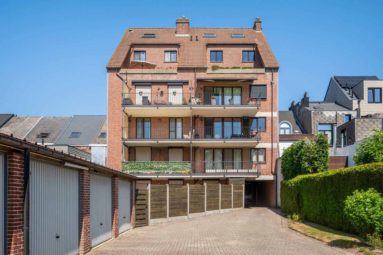Triplex penthouse met 3 slaapkamers, ruim zonneterras en garagebox te Lier - foto 1