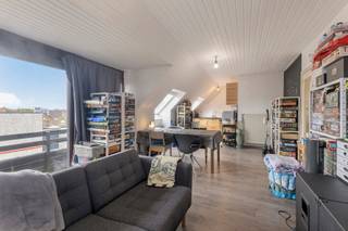  * 2 slaapkamer appartement op de hoogste verdieping * Uitstekende bereikbaarheid dankzij nabijheid tot de expresweg * Winkels en voorzieningen op...