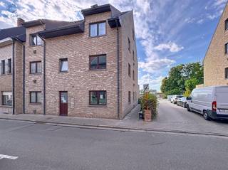 STUDIO PRÊT À EMMÉNAGER À VENDRE INVESTISSEMENT IDÉAL À NINOVEVous cherchez un bon investissement ou un pied-à-terre à proximité du centre de Ninove...