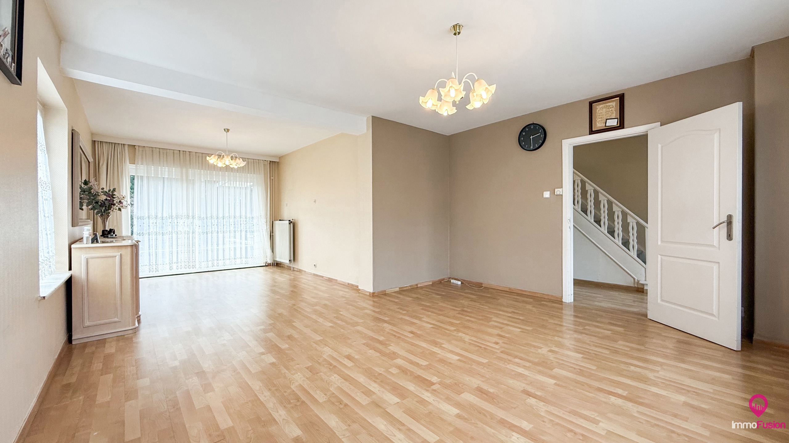 Instapklare woning met 3slpks, kelder en mooie tuin in Ham! - foto 3