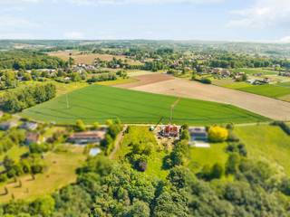 UNIEK en prachtig gelegen BOUWGROND voor villa. MAGNIFIEK UITZICHT! Westgerichte tuin, geen bouwverplichting. Meer inlichtingen = info@immobeguin.be