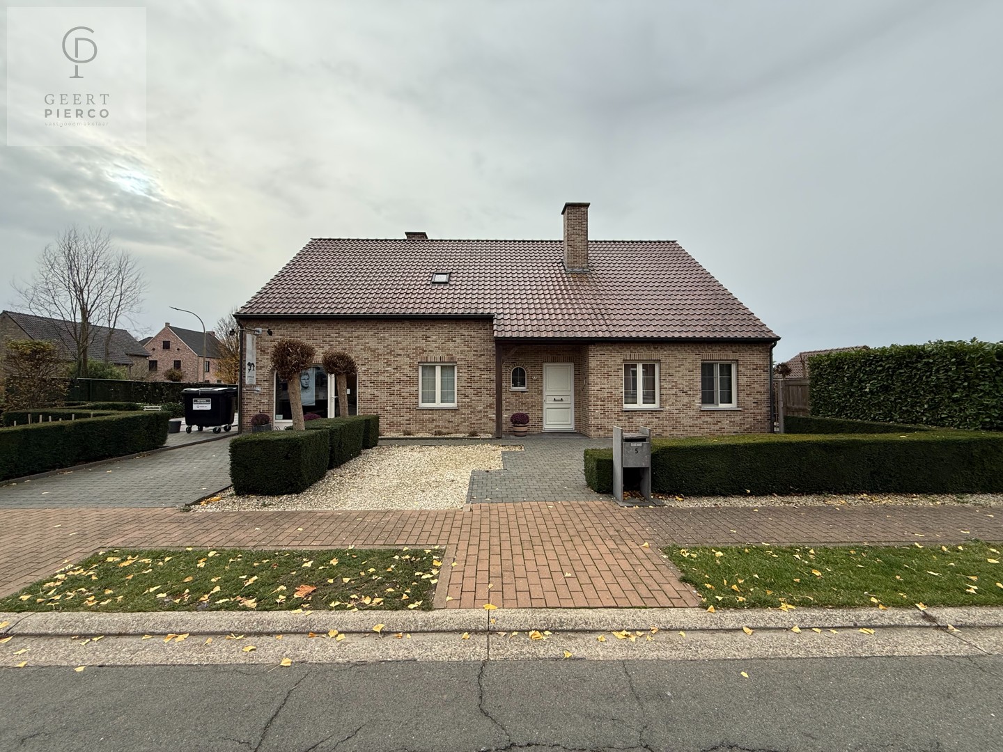 Knappe woning met ruimte - photo 1