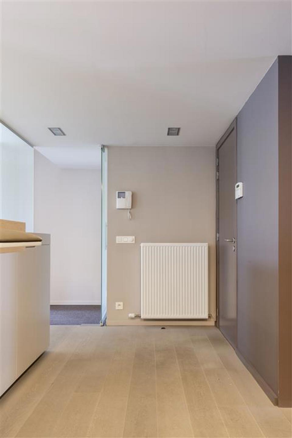 Gelijkvloers kantoor (166m²) in het centrum van Vosselaar - foto 4