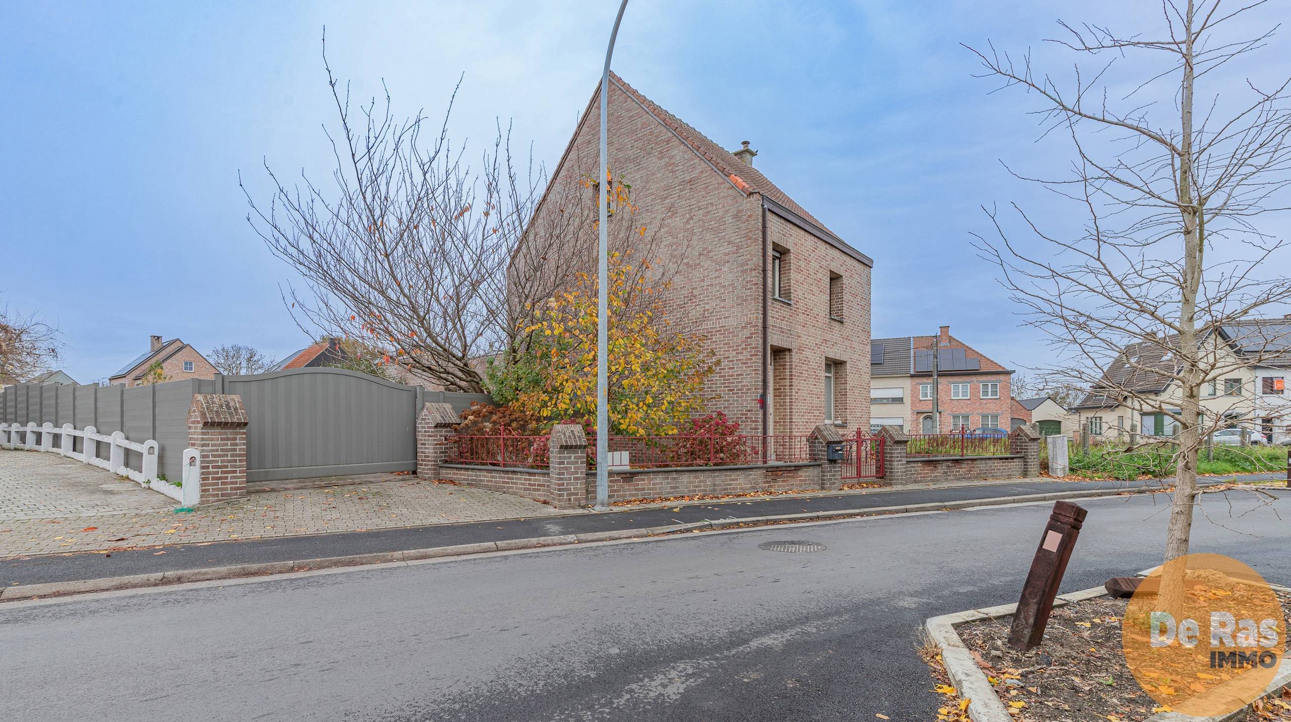 NIEUWERKERKEN - Gerenoveerde HOB met tuin op toplocatie - foto 2
