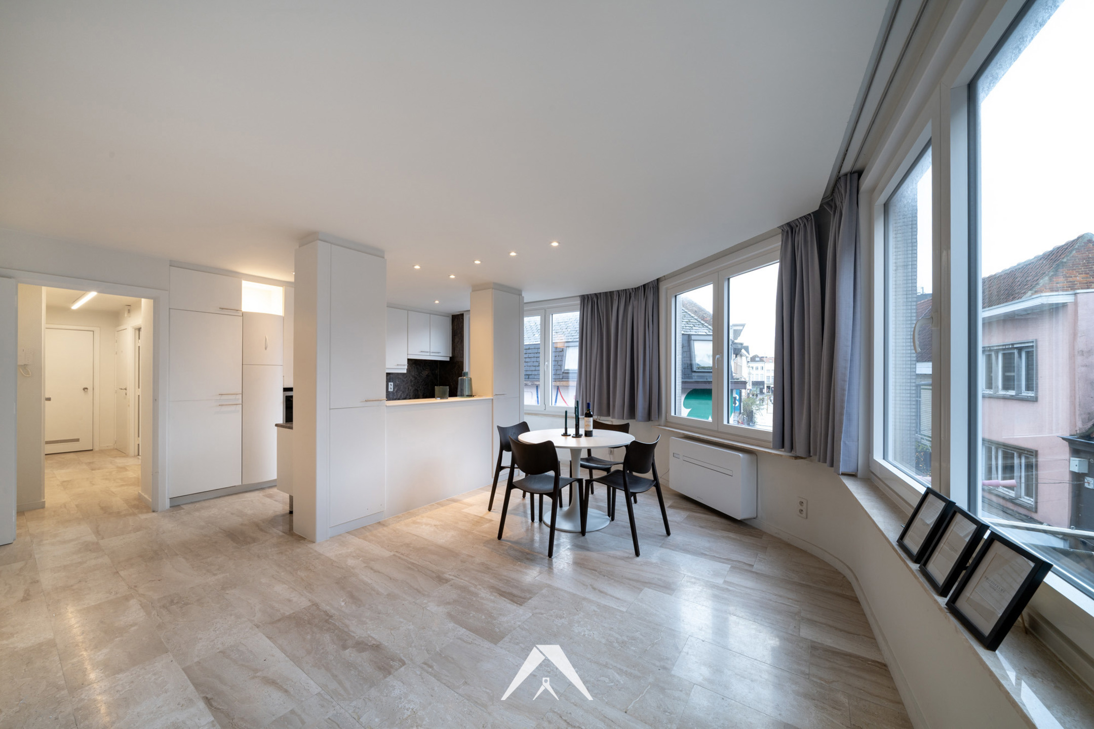 Recent gerenoveerd appartement in centrum Kortrijk! - foto 2