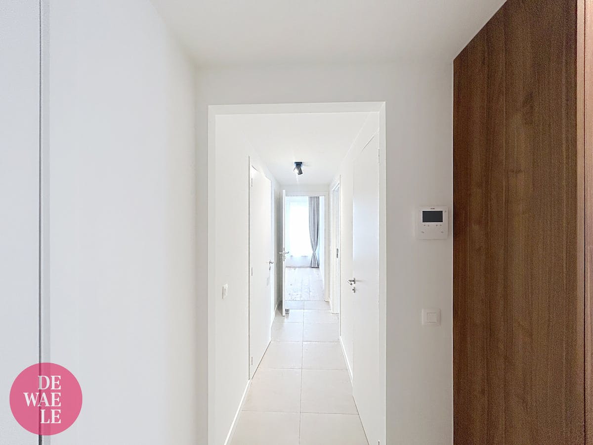 Tour &amp; Taxis - nieuwbouw 2 slaapkamer appartement en parking - foto 4