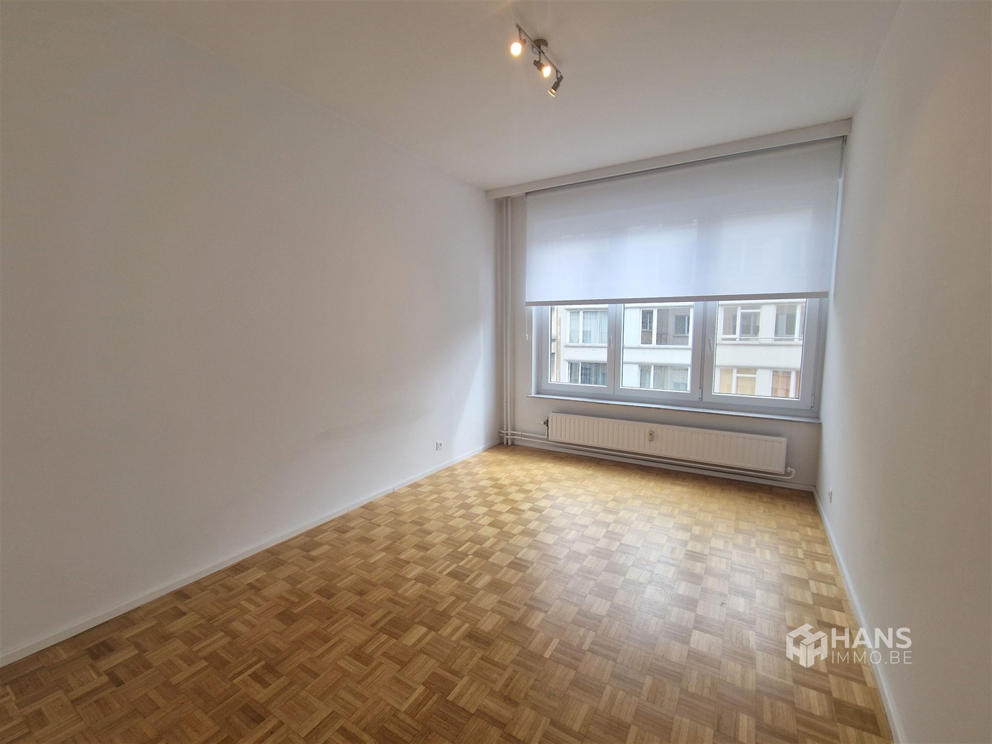 Goed gelegen 1-slaapkamer appartement in het centrum van Antwerpen stad. - foto 5