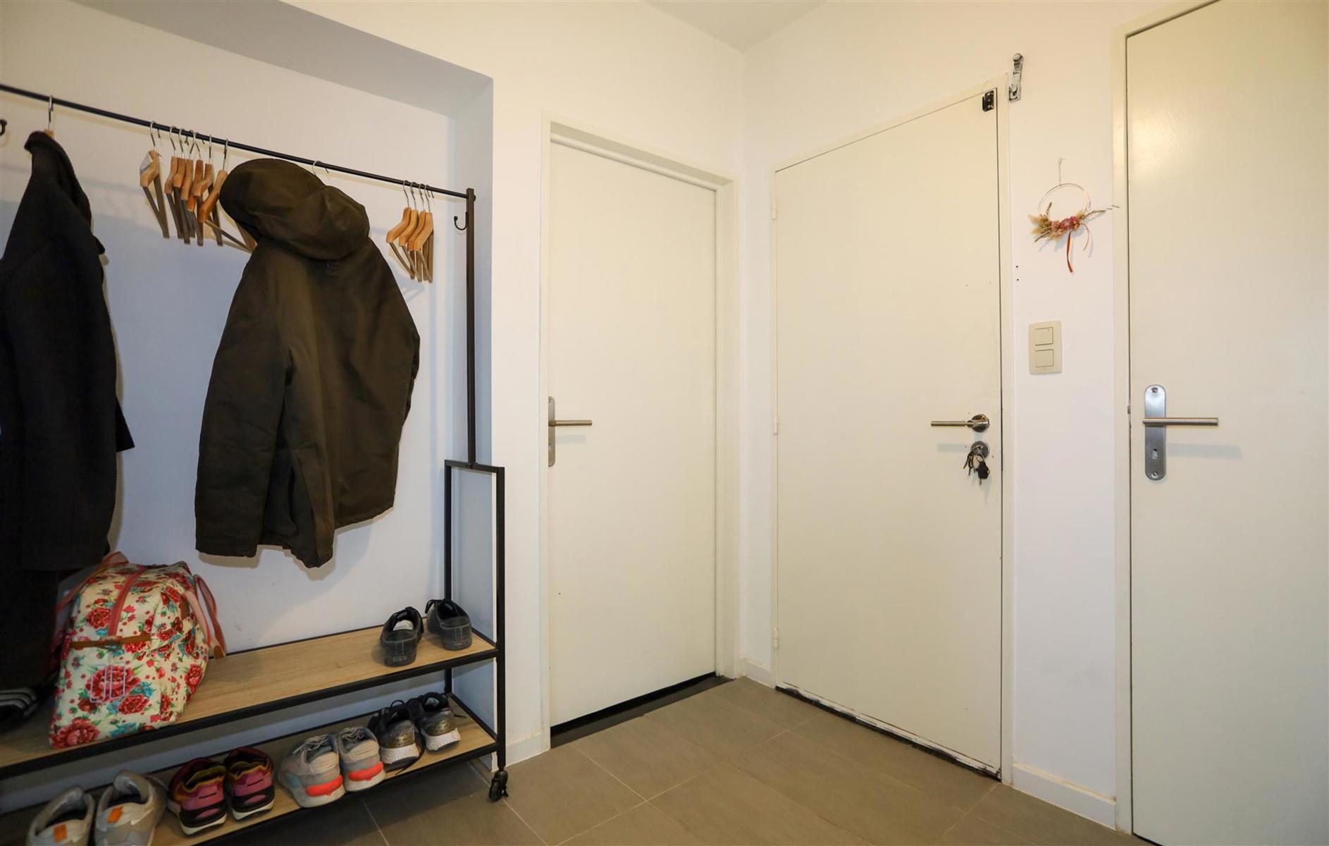 Modern en lichtrijk appartement met garage - foto 5