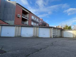 Garagebox te huur in centrum Haacht – Onmiddelijk beschikbaar.€95/maand, betaling per 6 maanden of per jaar.Eenmalige admin. kost: €100.Huurwaarborg:...