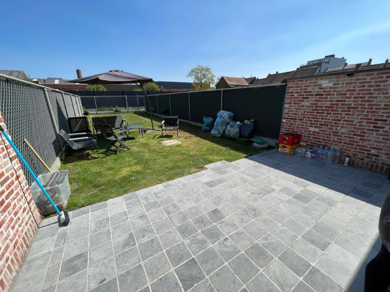 ✨Recente twee gevel woning MET afgesloten tuin en voetgangers- en fietsuitweg EN private carport te huur via EXPERT-IMMO ✨ - foto 3