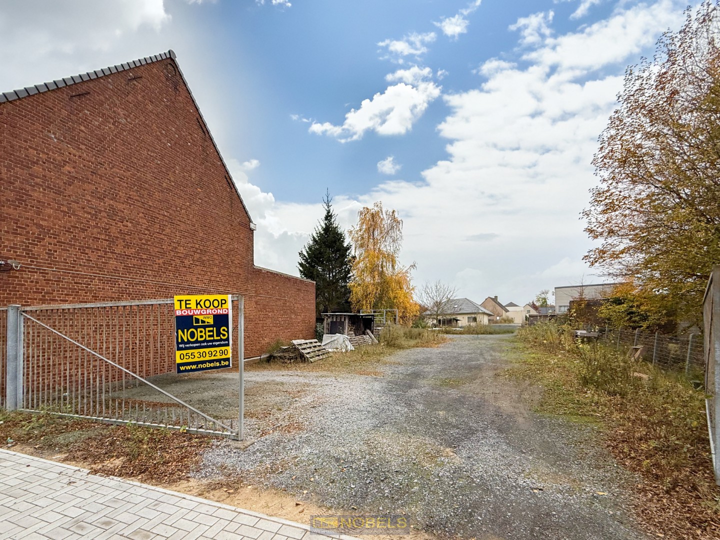 Te koop, projectgrond (+-20 are) met woonhuis, atelier en bouwgrond te Oudenaarde - photo 2