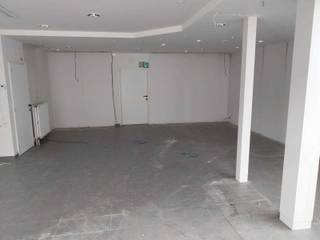 Gunstig gelegen kantoor- of handelsruimte in het centrum van Westerlo met een totale oppervlakte van +/-135m².Het pand beschikt over één grote...