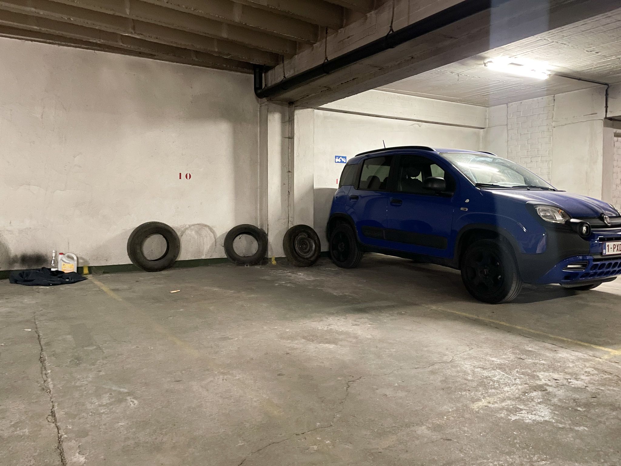 Overdekte autostaanplaats te huur in hartje Gent! - foto 5