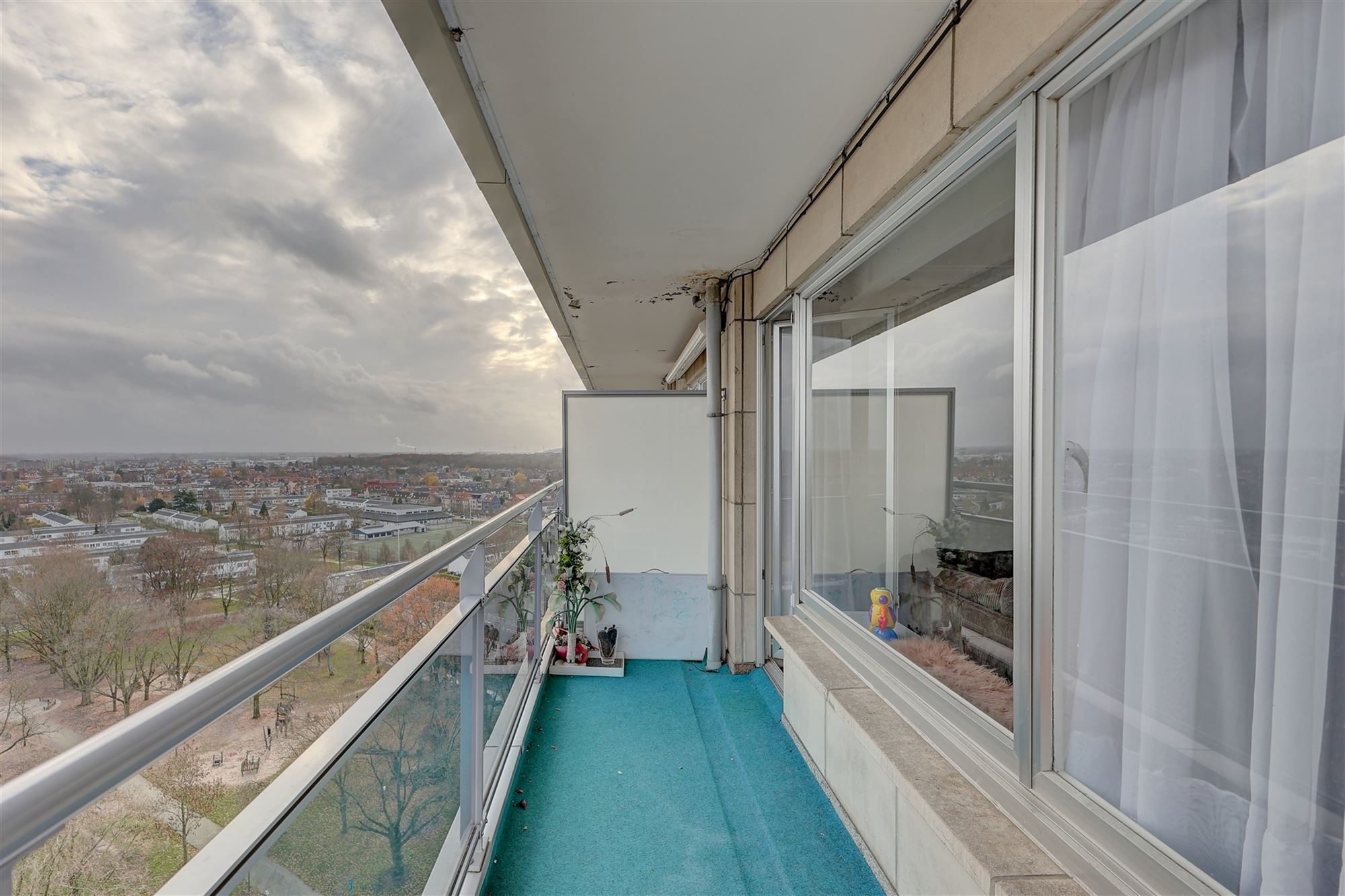 Appartement met 2 slaapkamers en twee terrassen - foto 5