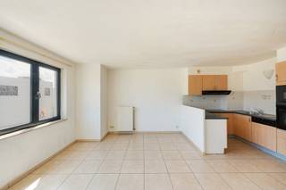 Close to Heist beach, we offer this first-floor flat with two double bedrooms. There is a terrace at the back. Possibility to buy a spacious garage box in the same building.<br />At the back, the building overlooks a nature reserve. In front, it is right across Delhaize, with open views and plenty of parking in the street.